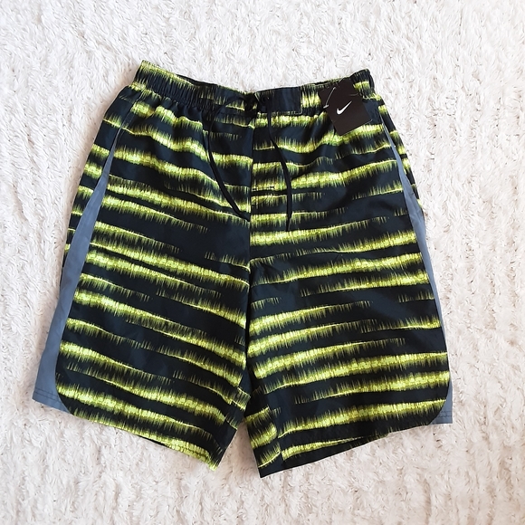 NIKE MEN'SSU20911 BOARDSHORT NWT